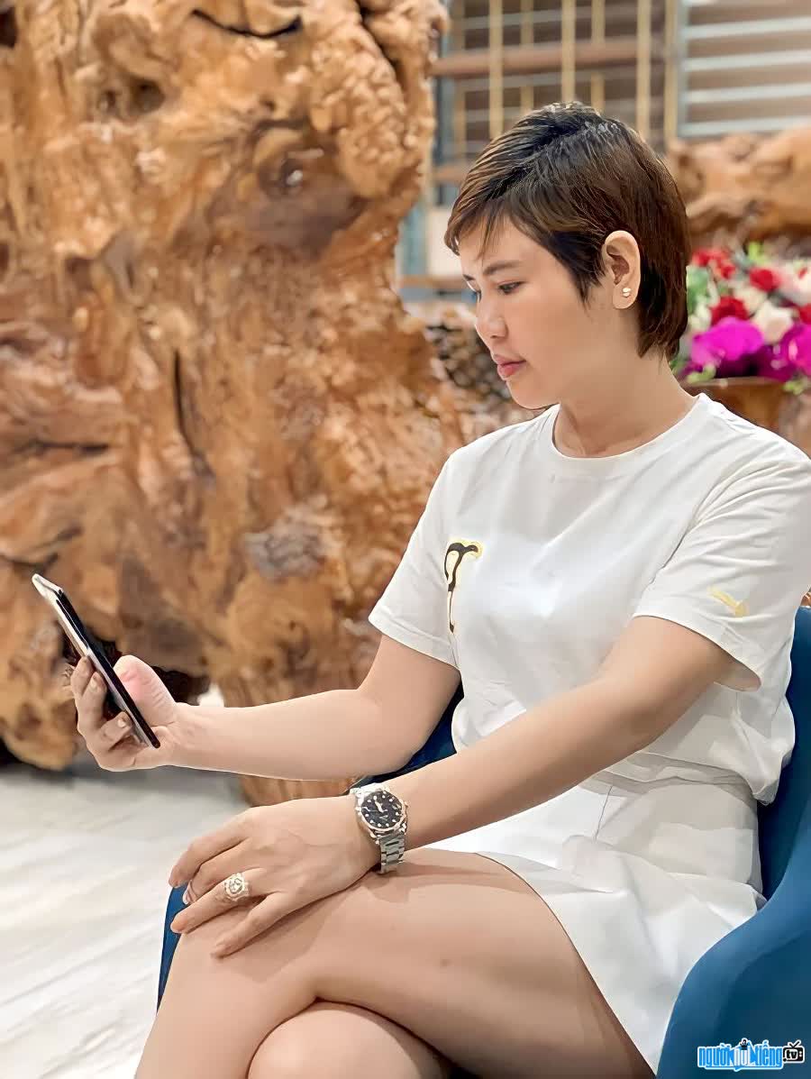 Daily life image of Businesswoman Le Thi Lan