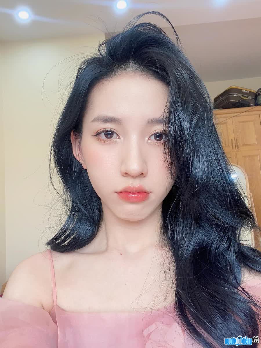 Close-up of beautiful beauty of Youtuber Mai Trinh