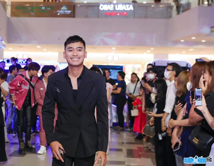 Picture of actor Tran Kim Hai at an event