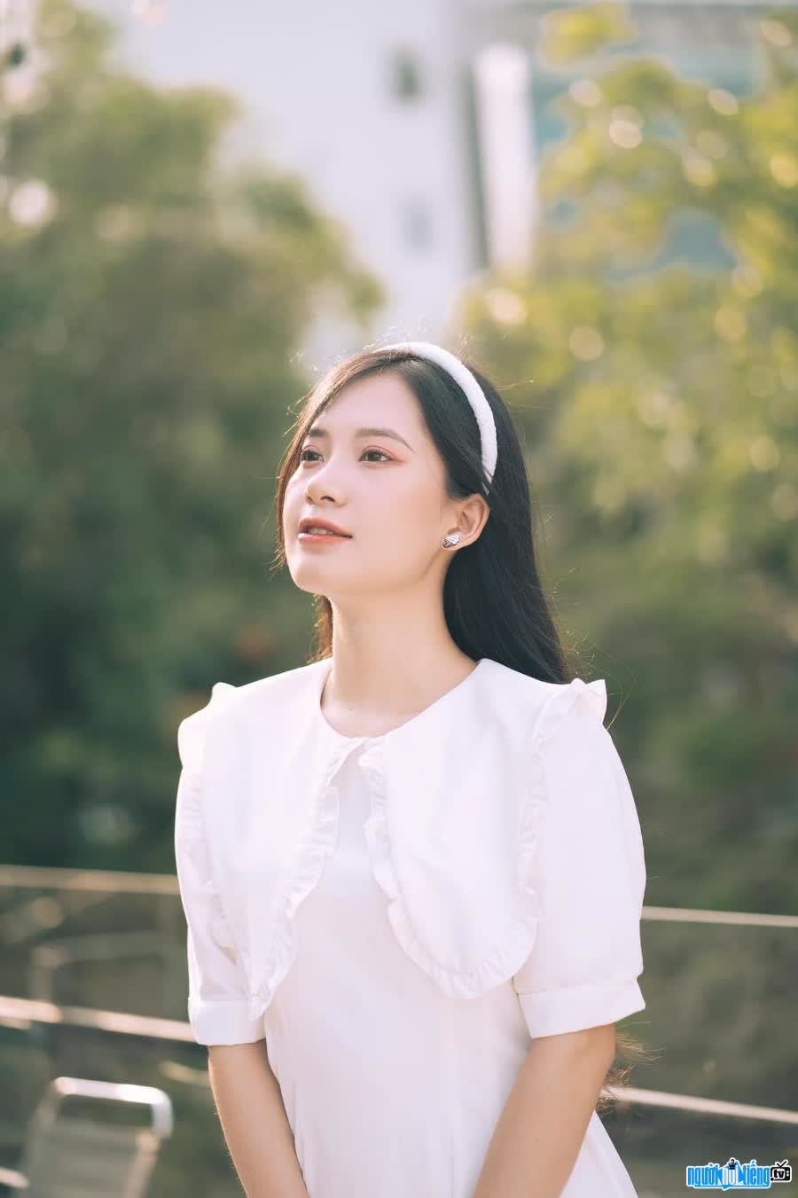 Anh Chi wishes to spread positivity to many people