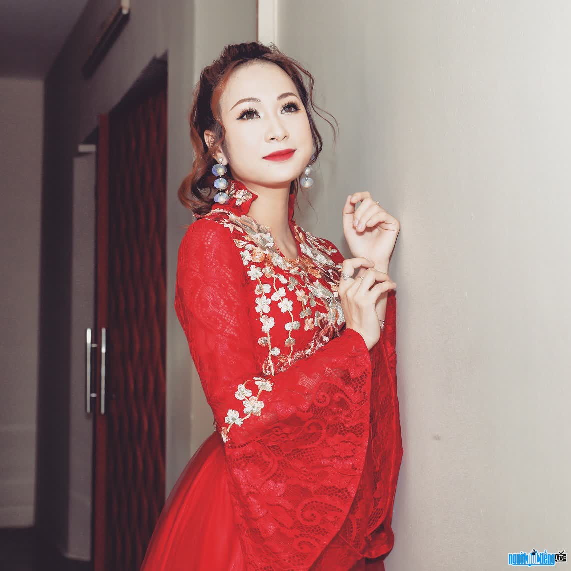 Ca sĩ Lê Thu Hiền xinh đẹp với nụ cười tỏa nắng