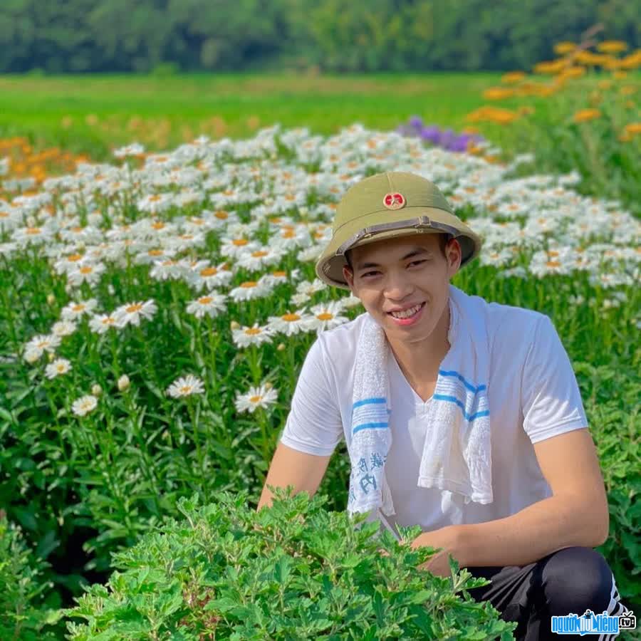 TikToker Tien Hat Coi is always optimistic despite hard work