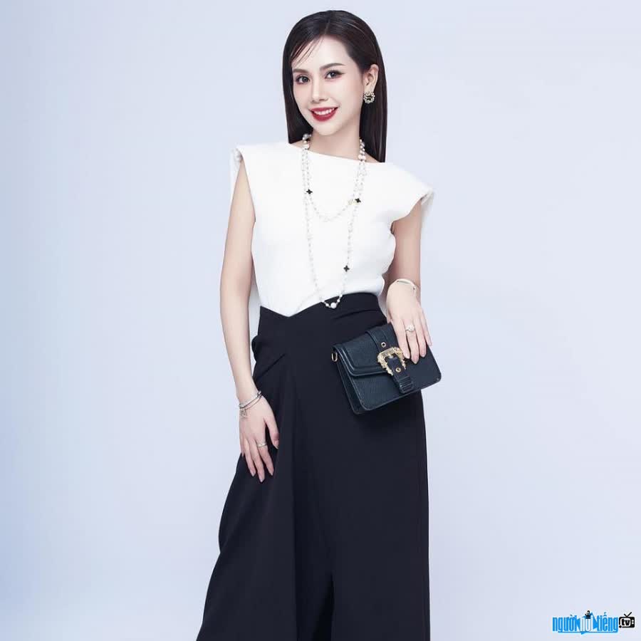 Vu Hong Nhung is a successful businessman