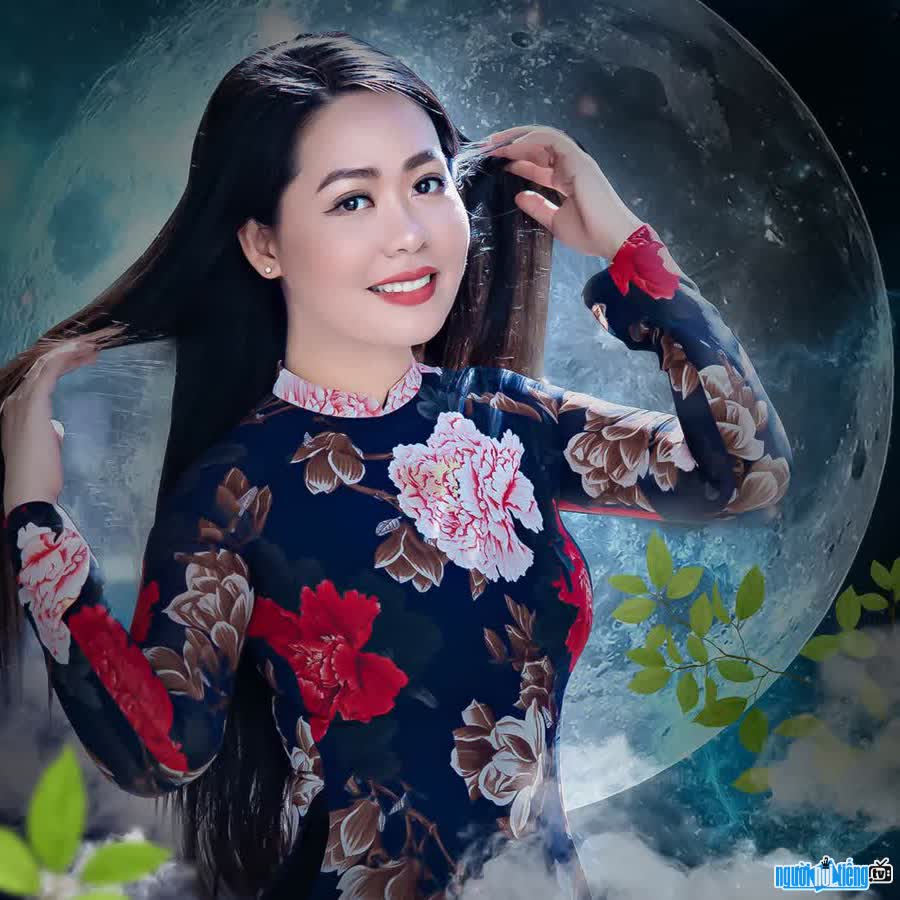 Image of Singer Nhu Hoa Bolero 2