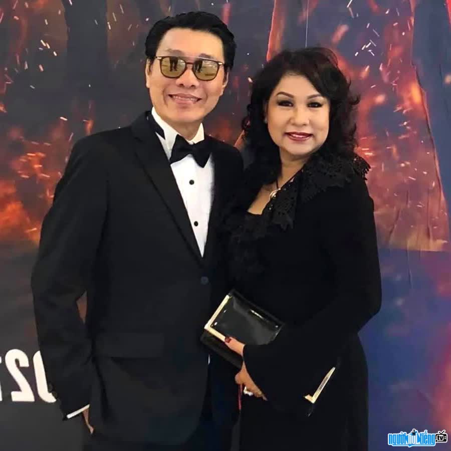  Actor Huynh Kien An always has his wife as a strong supporter