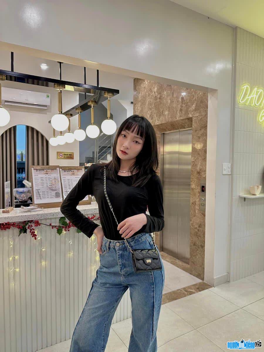 Thu Le is sought by many fashion brands