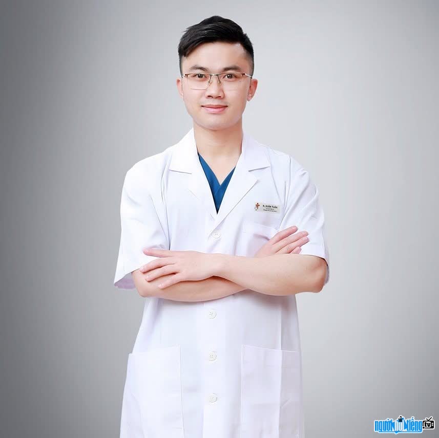 Doctor Nguyen Xuan Tuan screens and detects cancer early