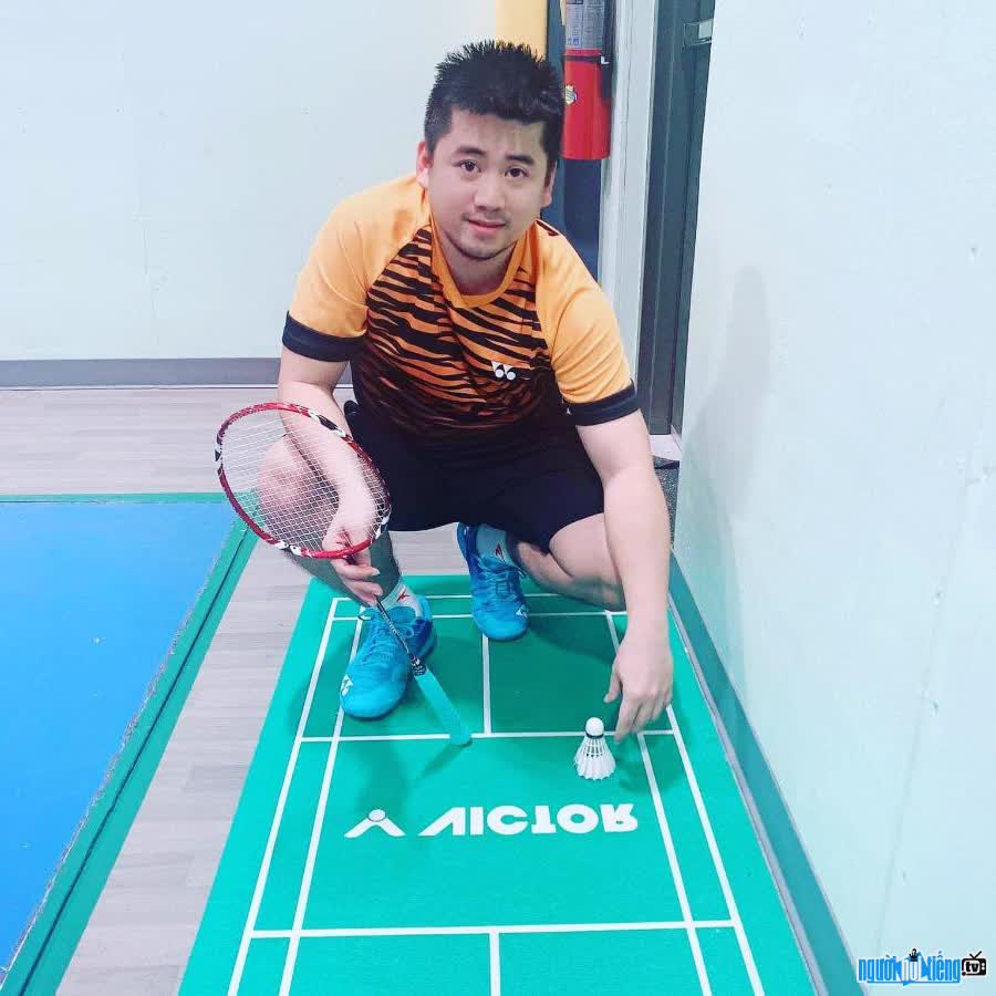  Image of Pham Phu Cuong with his passion for badminton