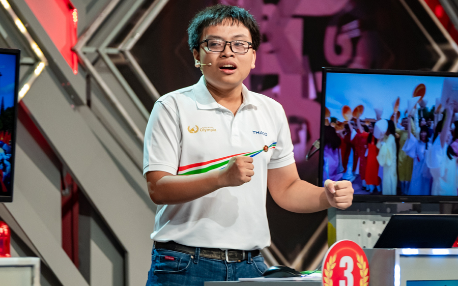 Champion Vu Quang Phu Duc competes impressively in the Final match