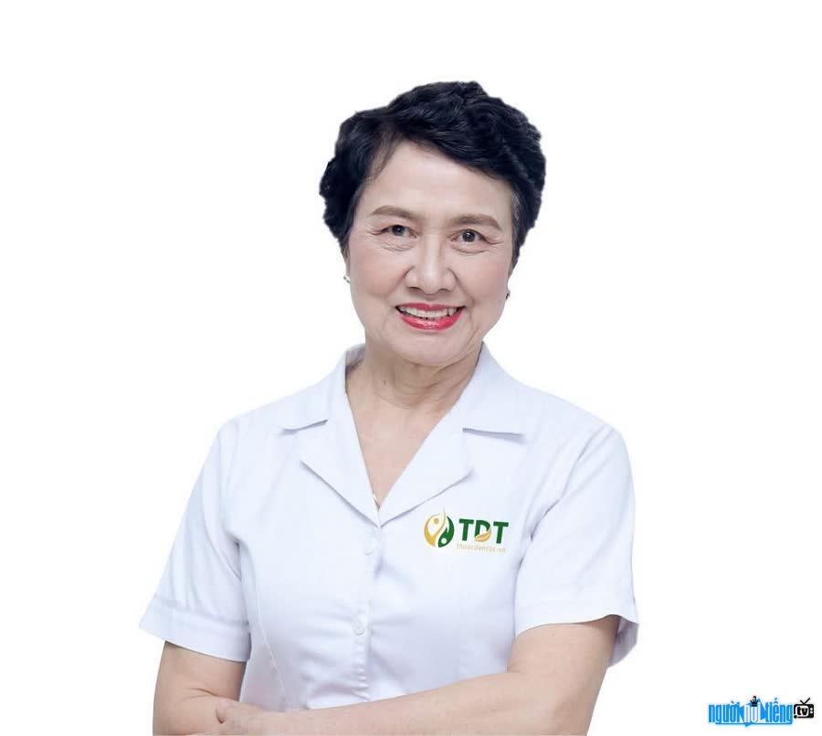 Chân dung bác sĩ Nguyễn Thị Nhuần