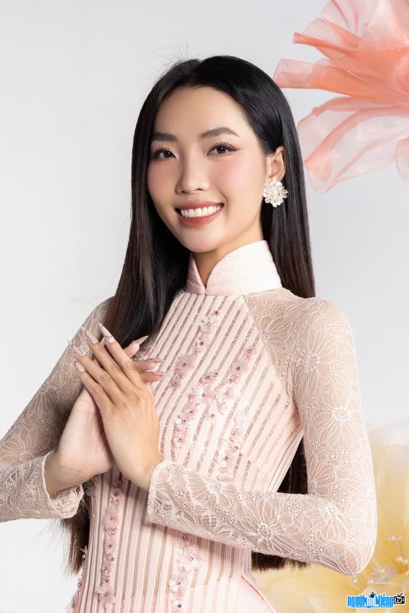 Hình ảnh người đẹp Thu Cúc