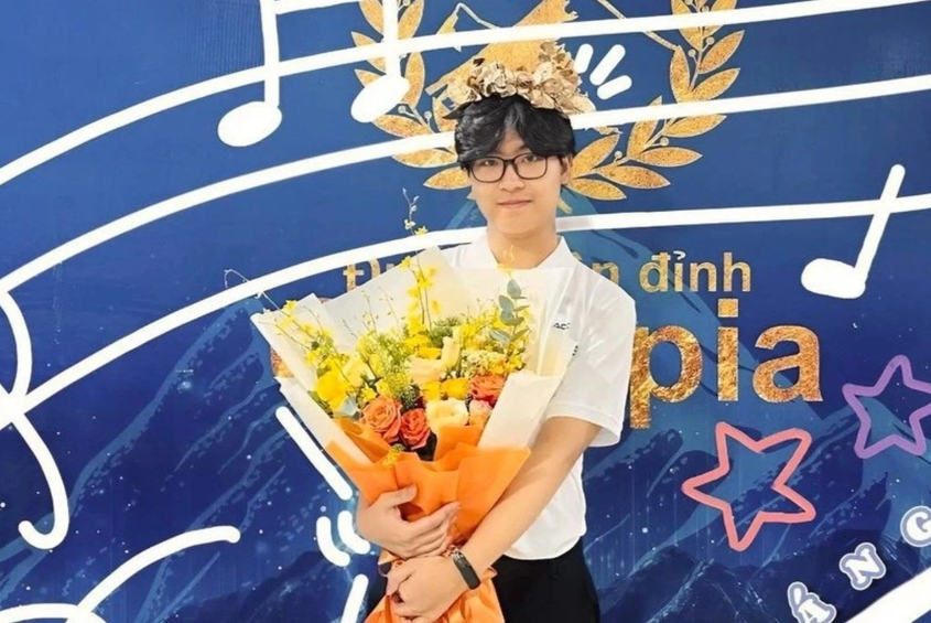 Trần Bùi Bảo Khánh là Quán quân Đường lên đỉnh Olympia năm thứ 25