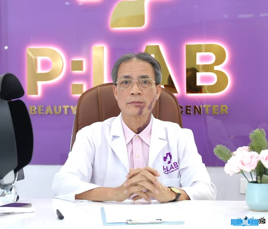 Chân dung bác sĩ Vũ Tuấn Anh