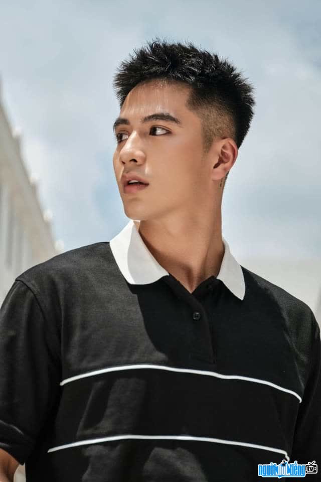Hình ảnh người mẫu nam Lý Công Chiều