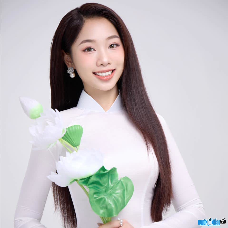 Hình ảnh người đẹp Phạm Thùy Dương
