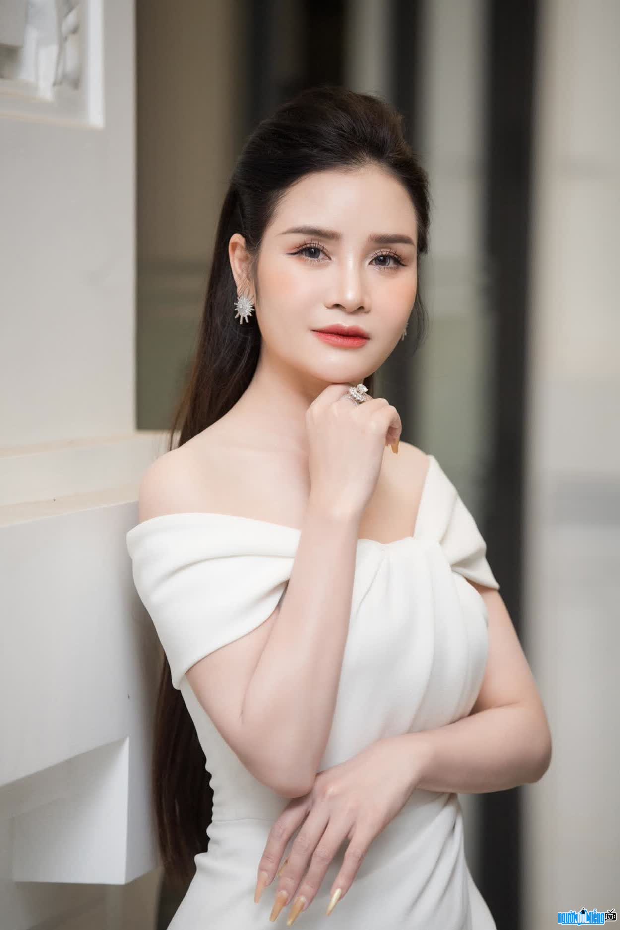 Hình ảnh doanh nhân Thủy Nguyễn