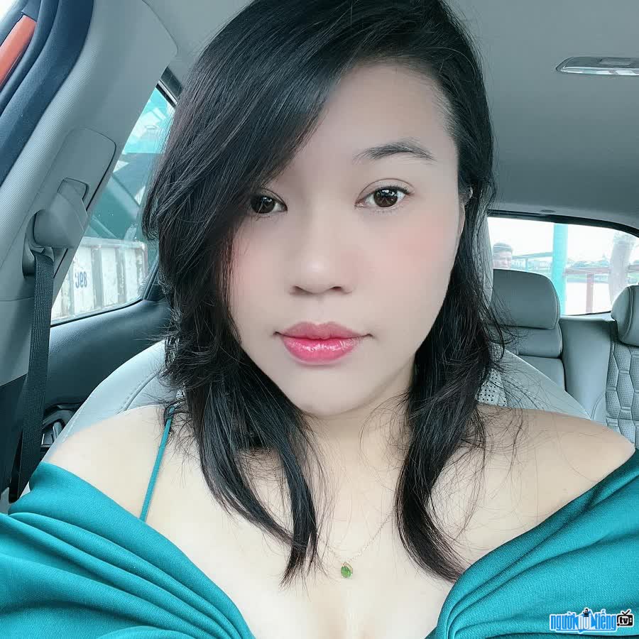 Chân dung TikToker Mẹ Cua Cốm