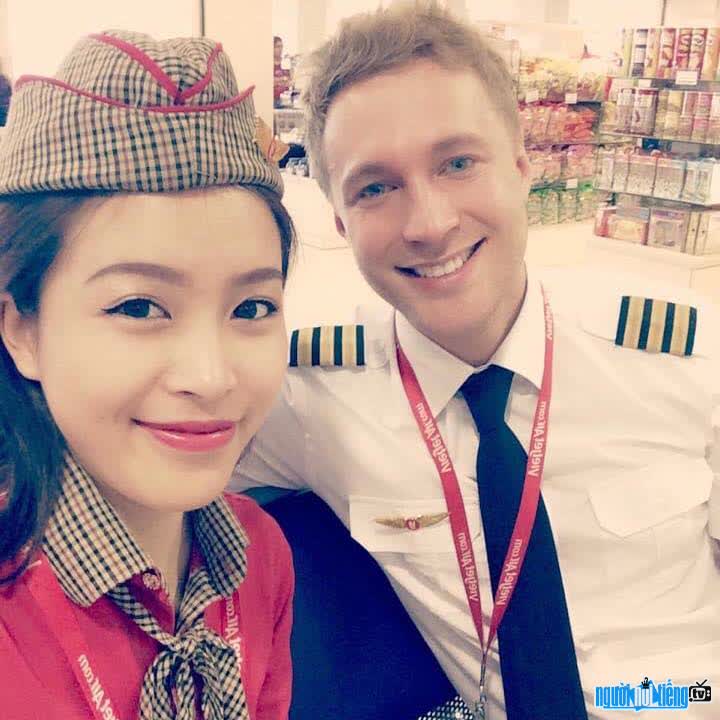 Ngưỡng mộ chuyện tình đẹp của chủ kênh Youtuber Vợ chồng nhà Mai Henri cuộc sống Phần Lan