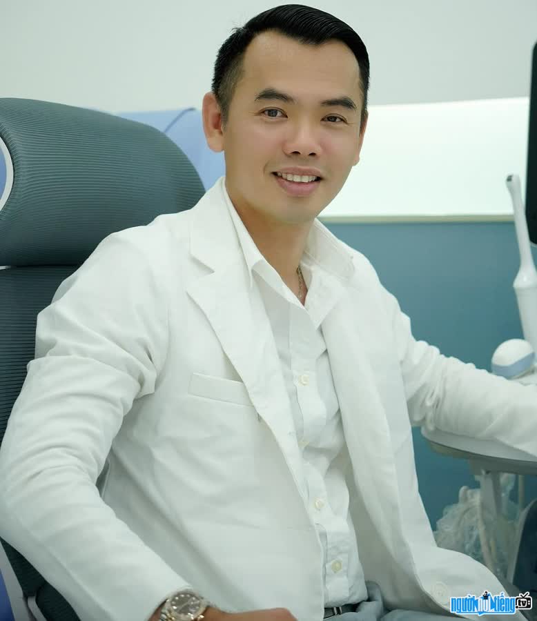 Chân dung bác sĩ Thân Trọng Thạch