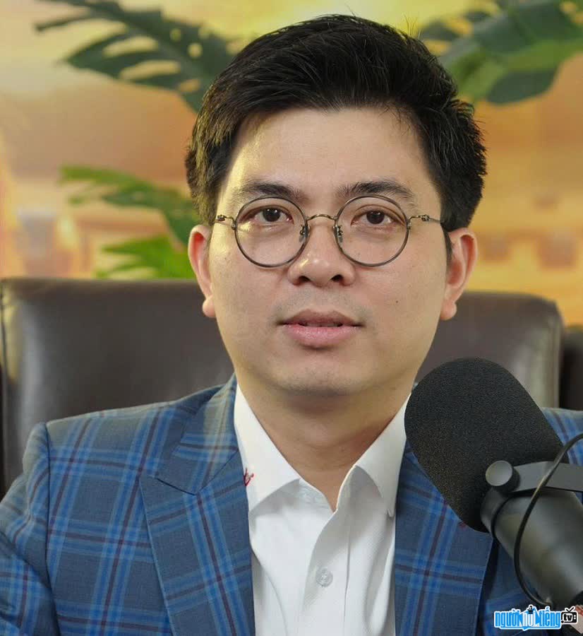 Chân dung chuyên gia đào tạo Vũ Long