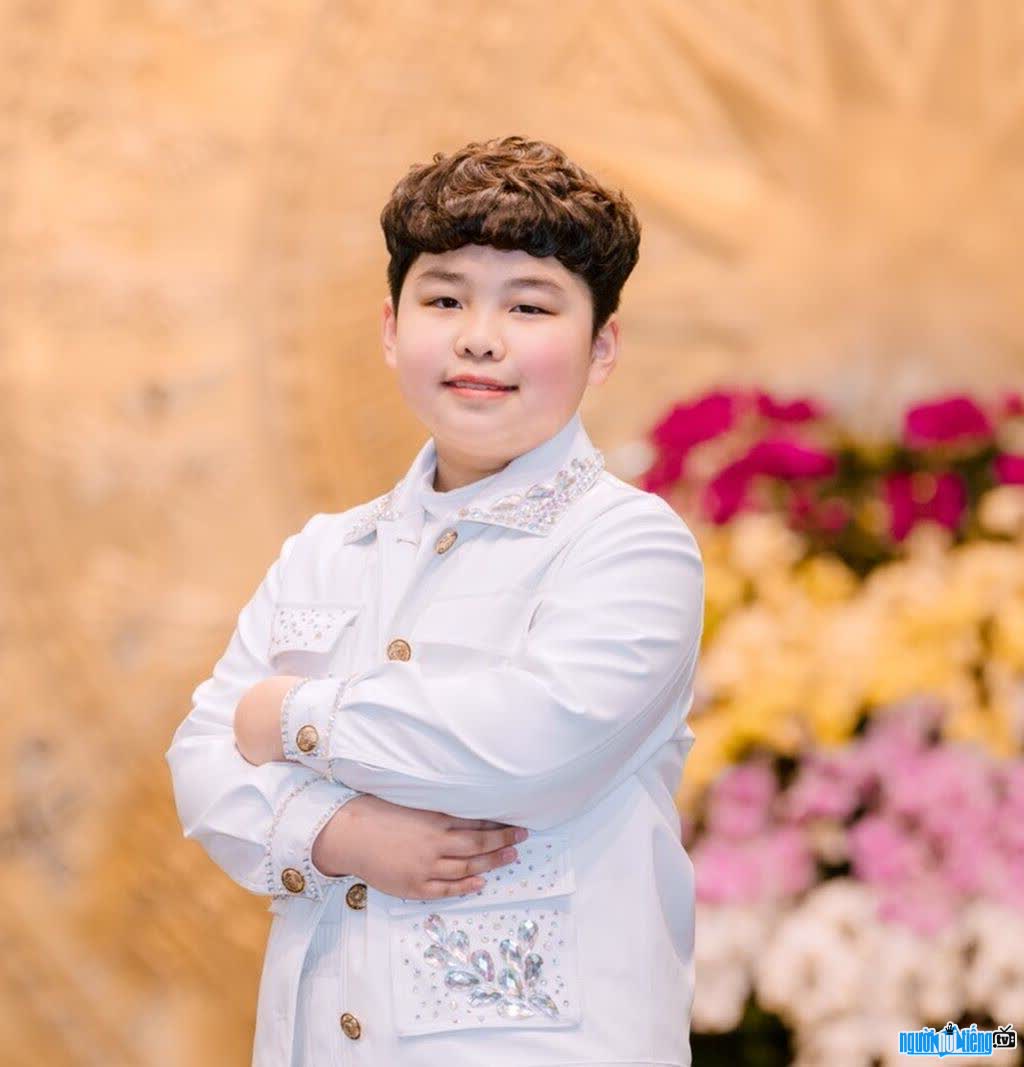 Hình ảnh ca sĩ nhí Dương Đức Hải