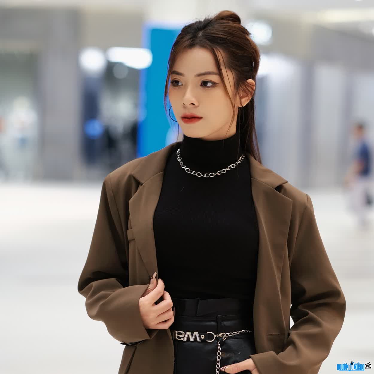 Hình ảnh CEO Trần Hồng Nhung