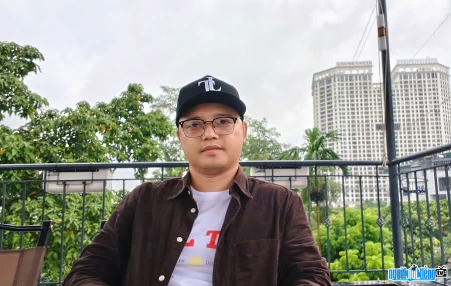 Chân dung Youtuber Thăng Long TV (Nguyễn Minh Tiến)