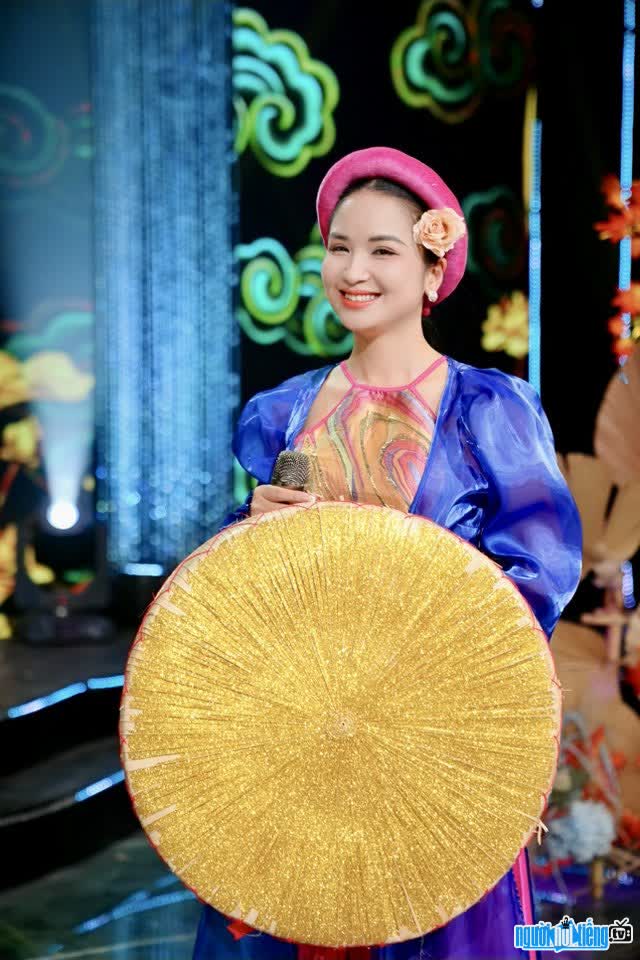 Hình ảnh ca sĩ Lê Trần Khánh Vy