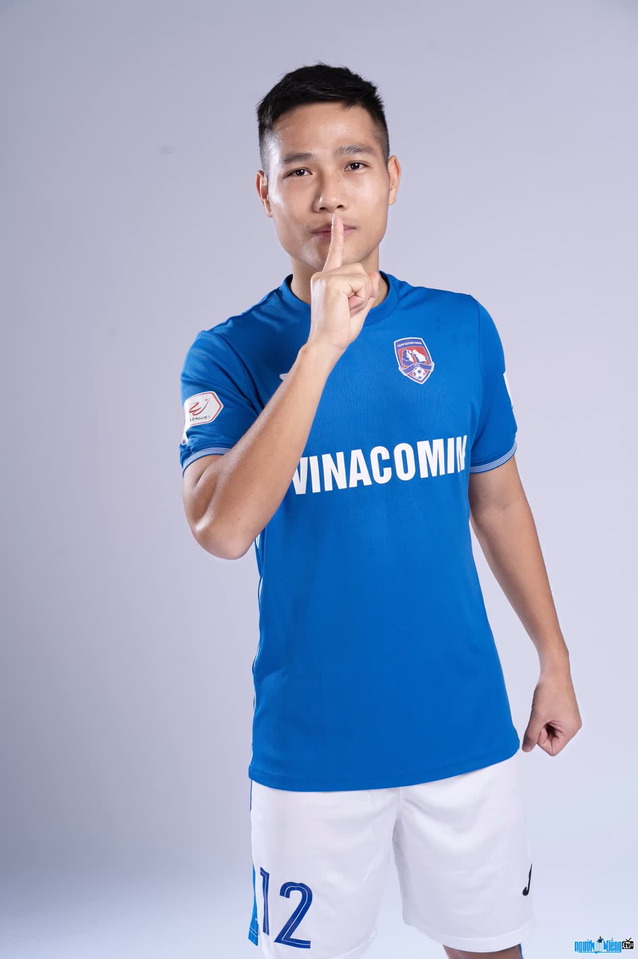 Hình ảnh cầu thủ Trịnh Hoa Hùng