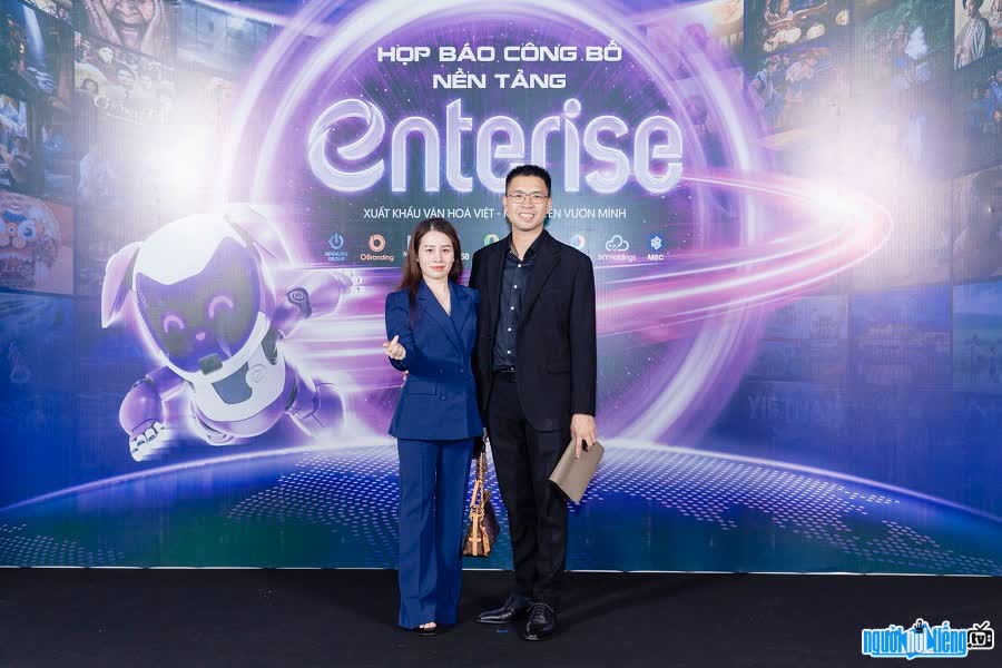 CEO Phan Hữu Hiếu tổ chức họp báo công bố nền tảng Enterise