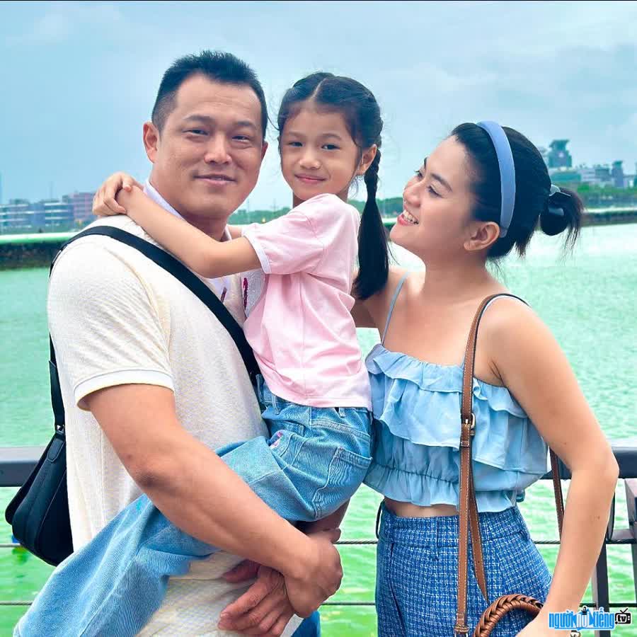 TikToker Hồng Ánh (JBlife - Cuộc sống ở Malaysia) chia sẻ cuộc sống gia đình ở Malaysia