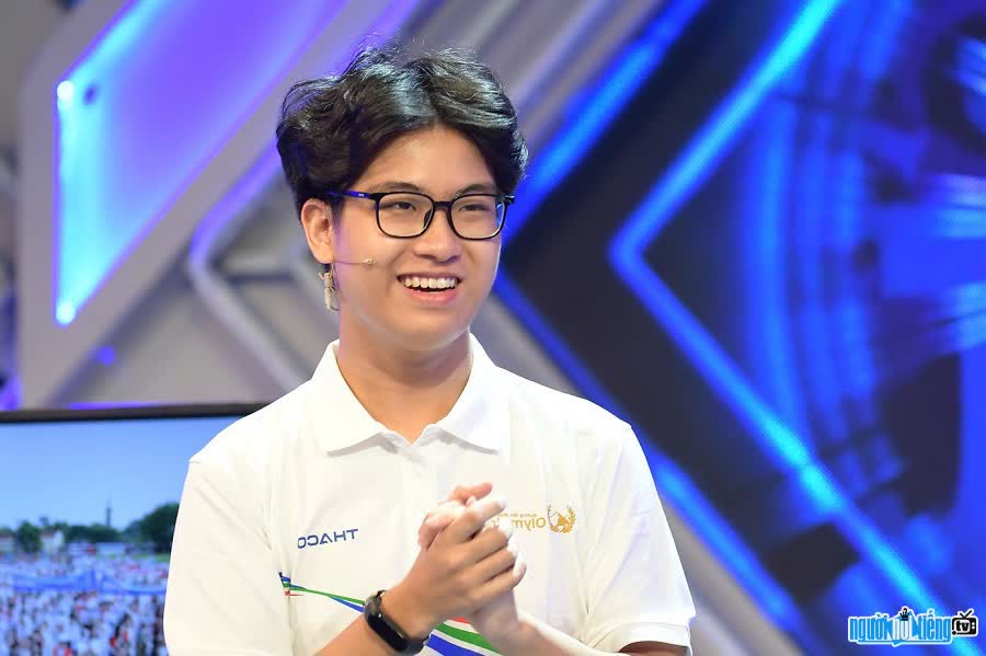Nụ cười rạng rỡ của Quán quân Trần Bùi Bảo Khánh