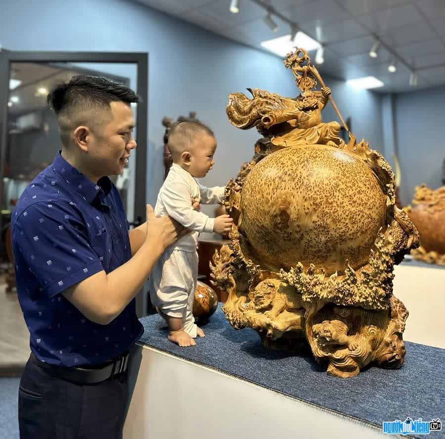 Doanh nhân Đào Mạnh Sơn nổi tiếng trong thị trường gỗ thủ công mỹ nghệ