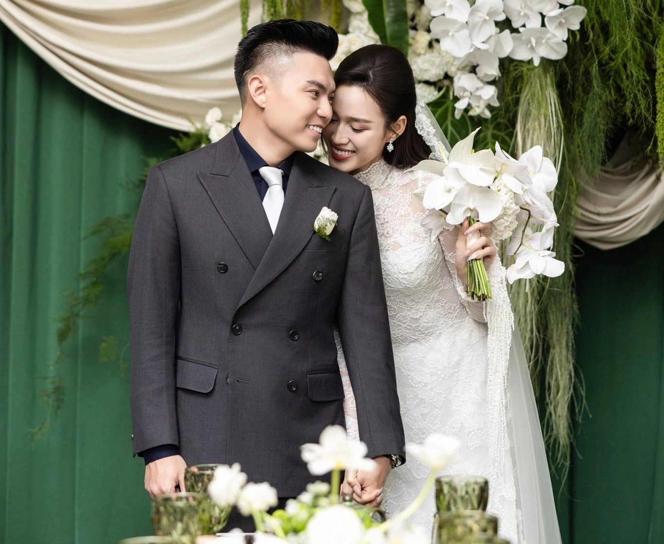 Hình ảnh Nguyễn Viết Vương trong ngày đám cưới trọng đại của mình