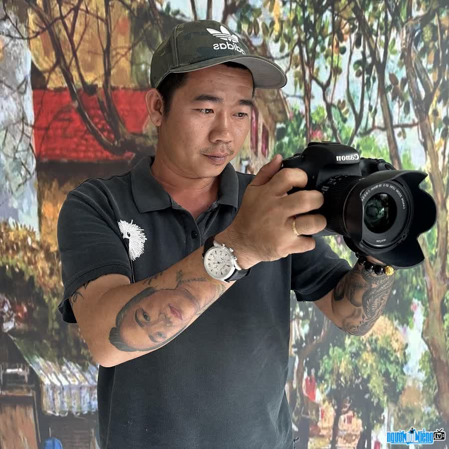 Chủ kênh Youtube Minh Tân TV thường không xuất hiện trong video thấy tiếng không thấy hình