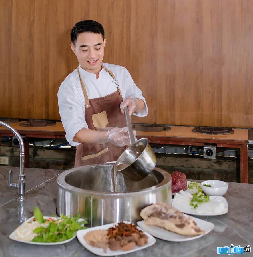 Đầu bếp Ngô Đình Đông dạy nấu ăn kinh doanh