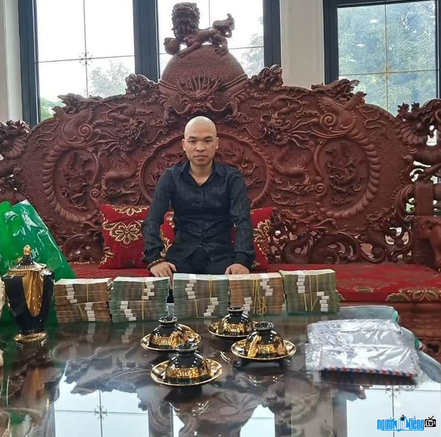 Hiện tượng mạng Khánh Sky được xem là giang hồ mạng khét tiếng