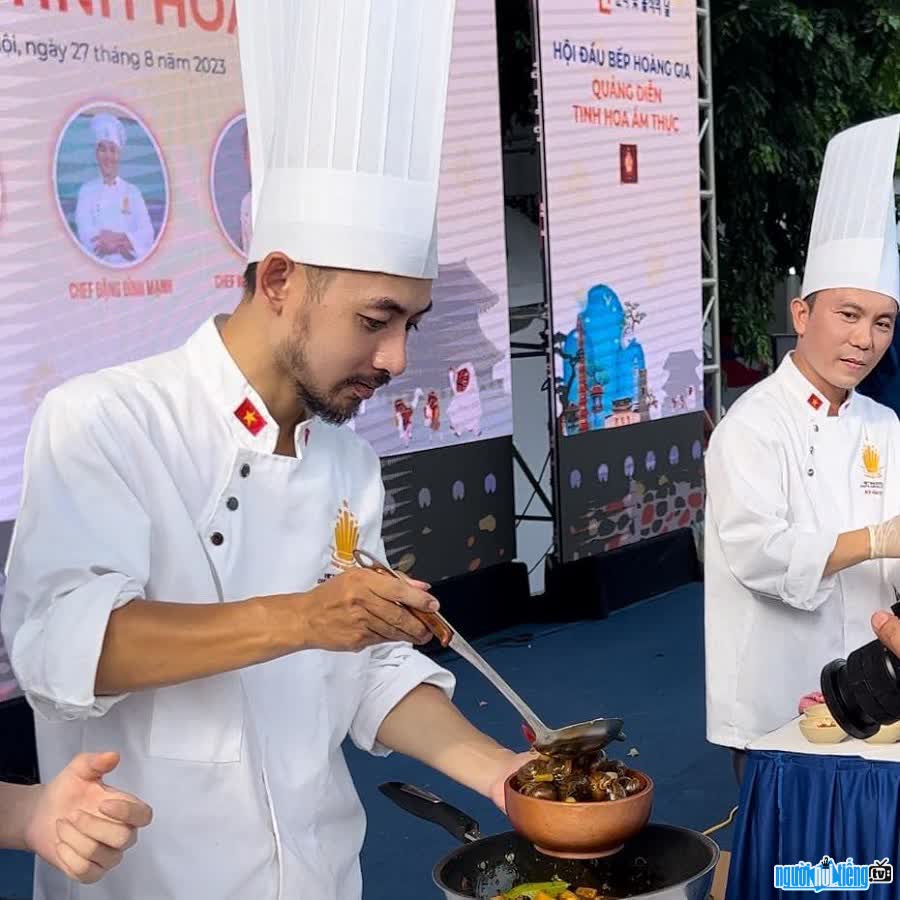 Chef Thanh Ốc trình diễn tại Ngày Hội Ẩm thực Việt Nam - Hàn QUốc