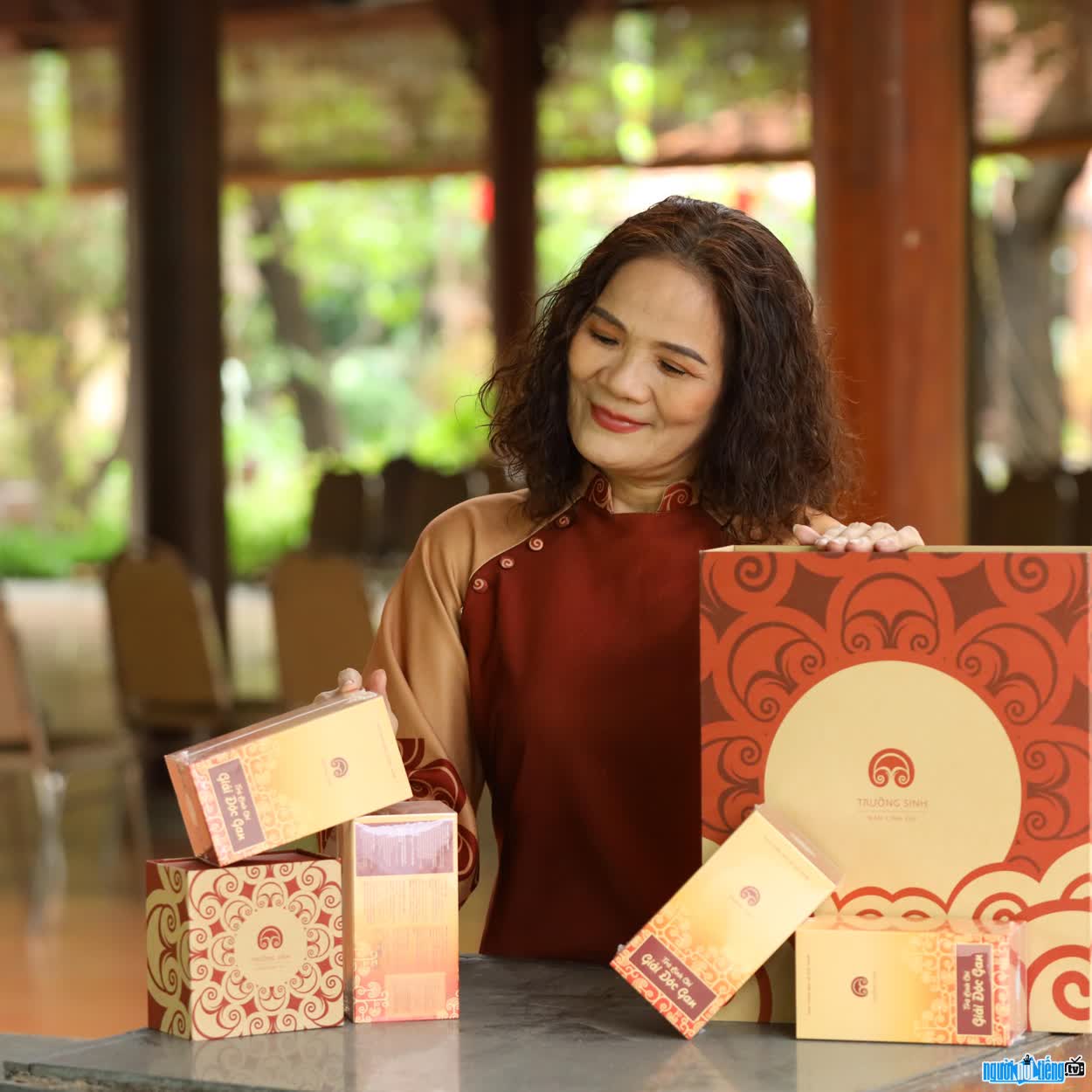 Giáo viên Lê Làn là người sáng lập Nấm Linh Chi Trường Sinh