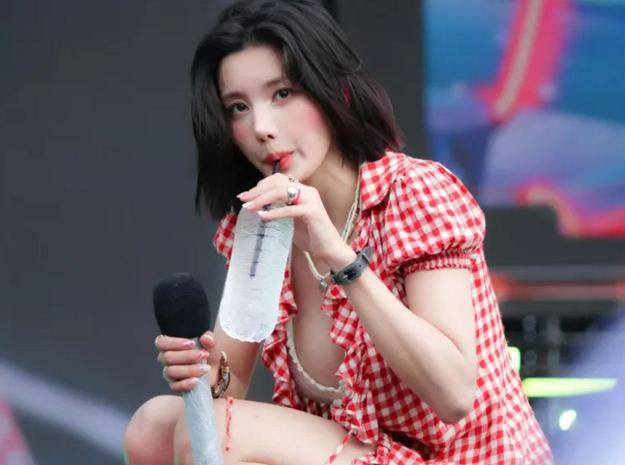 Ca sĩ Kwon Eun Bi được mệnh danh là nữ hoàng sexy thế hệ mới