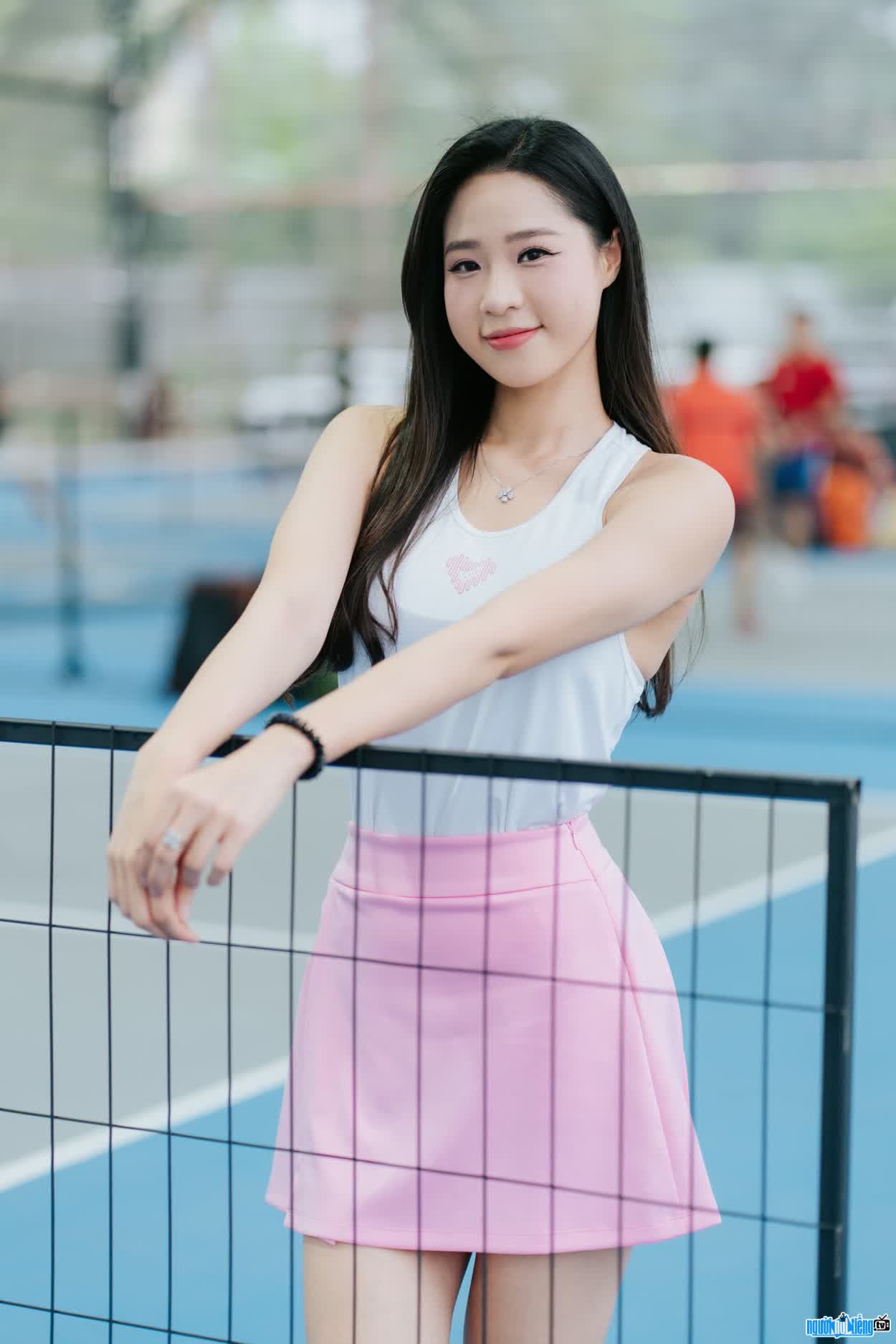 Hình ảnh MC Nguyễn Hoàng Bảo Châu xinh đẹp ngoài đời thường