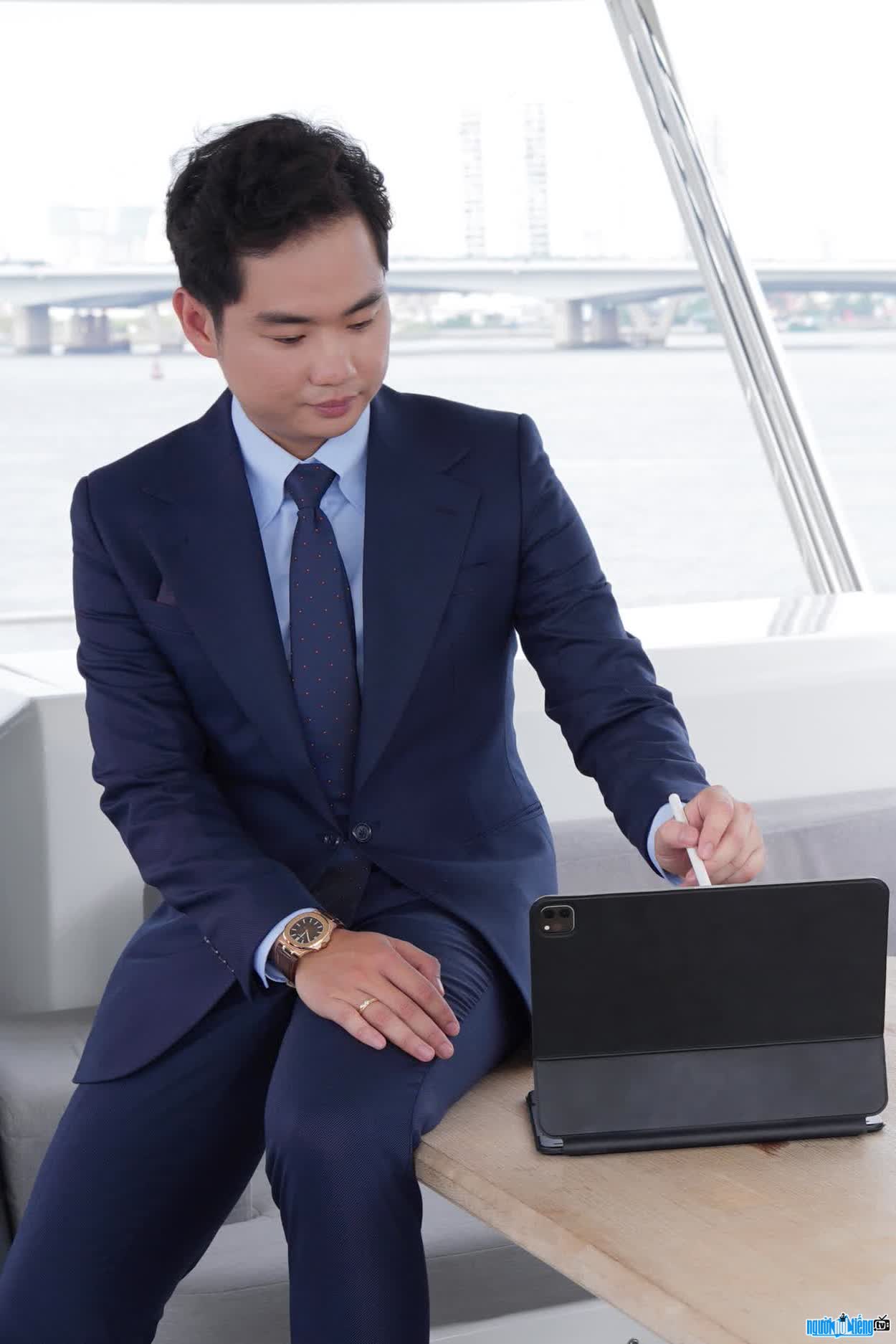 Hình ảnh mới nhất của doanh nhân Phan Việt Thắng