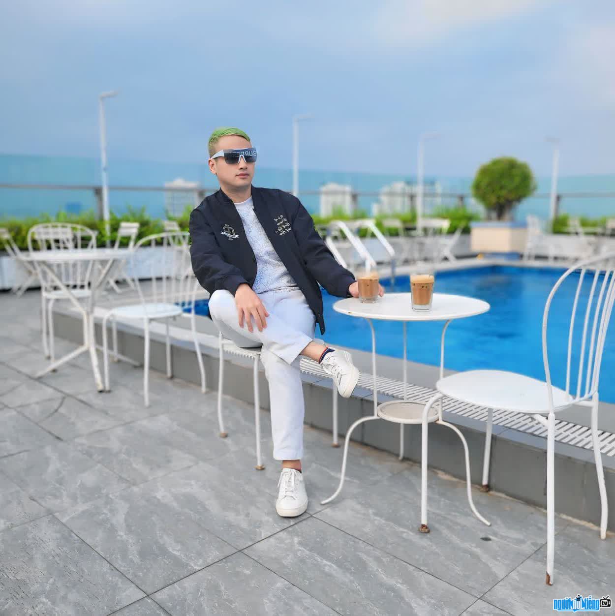 Hình ảnh mới nhất của Phạm Cường