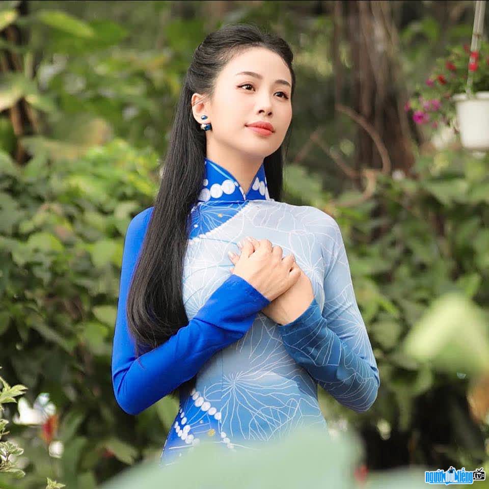 Hình ảnh ca sĩ Hoàng Tâm Anh xinh đẹp tài năng