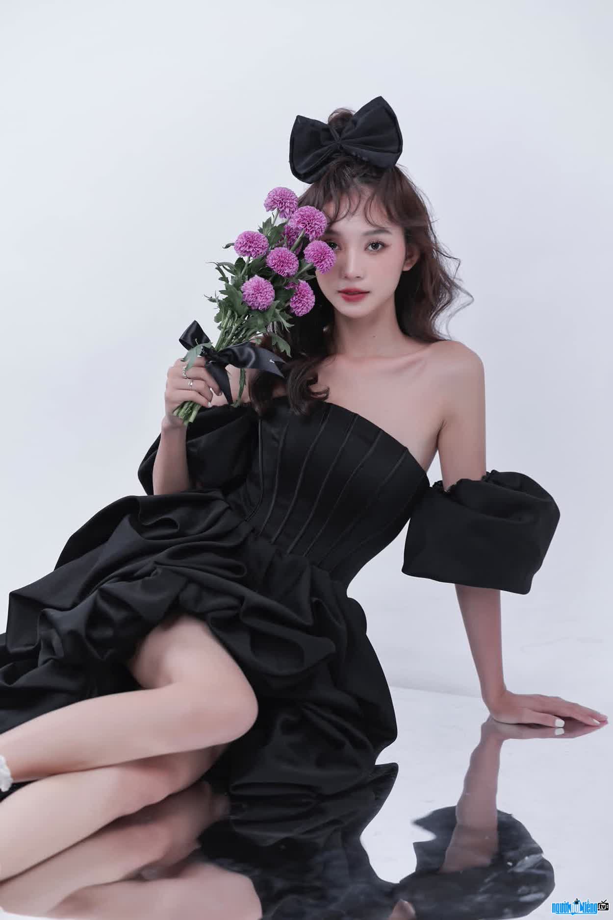 Hình ảnh Hoàng Thị Yến Nhi đầy quyến rũ