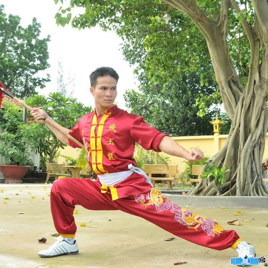 Võ sư Phi Ngọc Long nổi tiếng với nhiều tuyệt kỹ