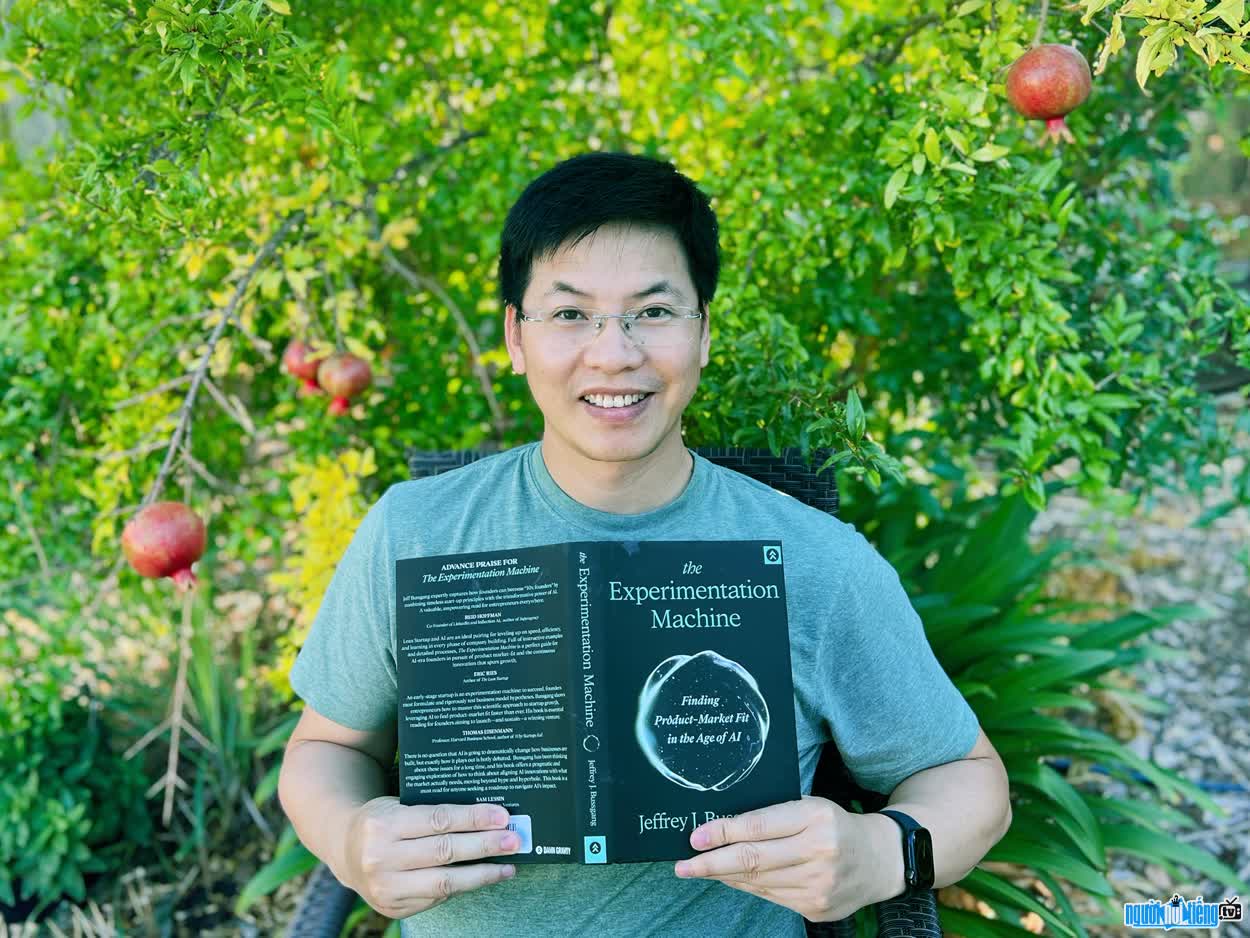 Hình ảnh CEO Trần Việt Hùng tài năng