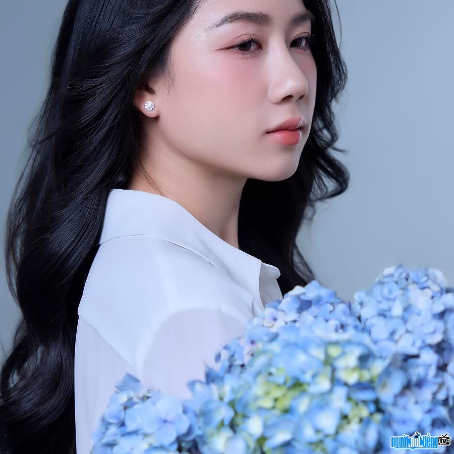 TikToker Mi Bánh Bao đẹp dịu dàng