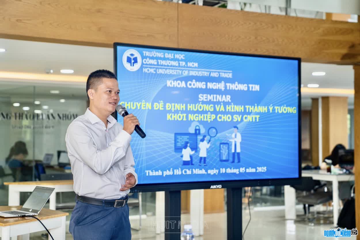 Hình ảnh Thuận Cà Mèn truyền cảm hững cho các bạn trẻ