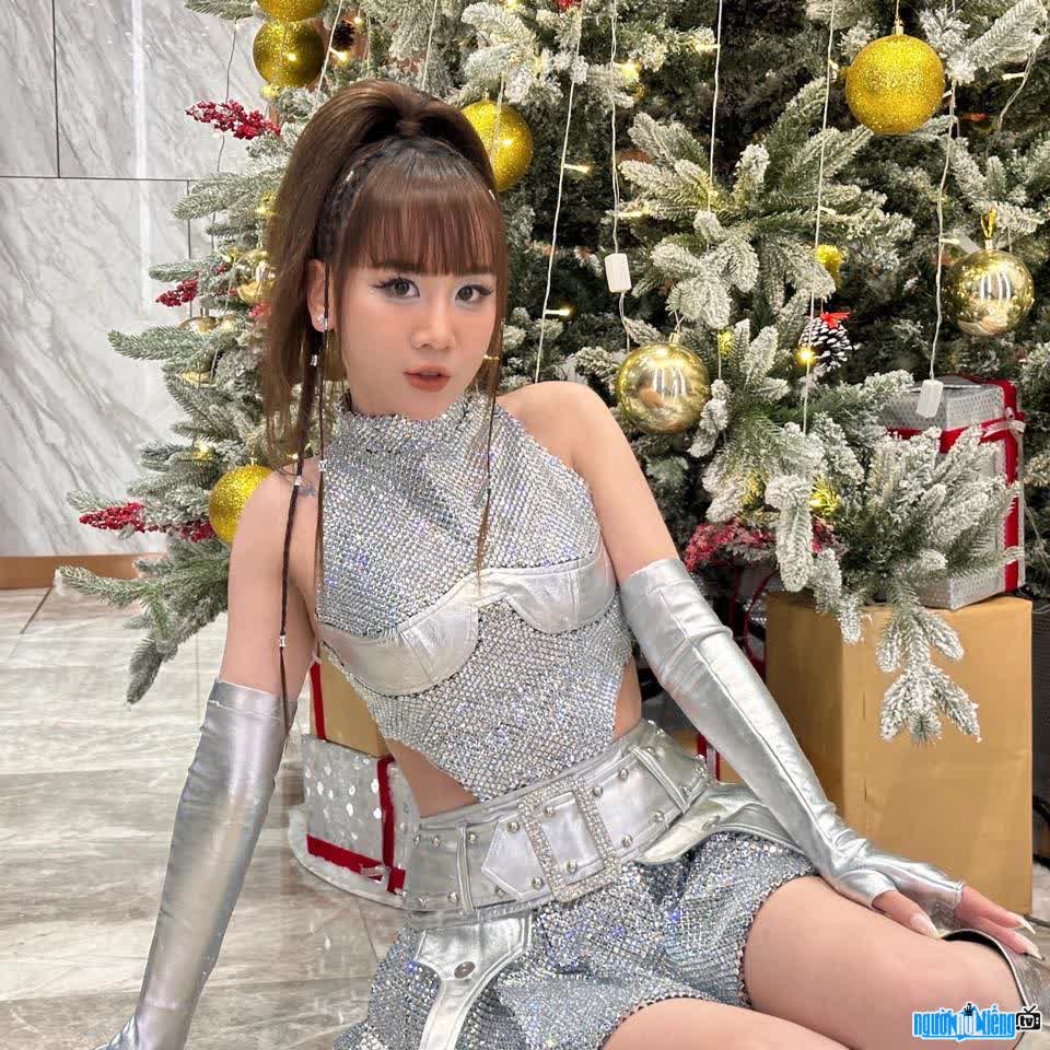 Hình ảnh Nguyễn Thị Thùy Vân xinh đẹp cá tính